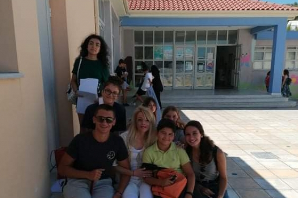 frontistirio-ksenon-glosson-argostoli-141BA2D32DD-DFF1-3912-81E1-B5D83687AE2A.jpeg