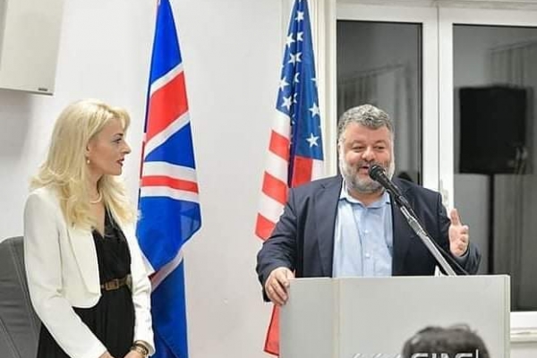 frontistirio-ksenon-glosson-argostoli-2097F26787F-ED06-6903-C455-2CBF86C3A24F.jpeg