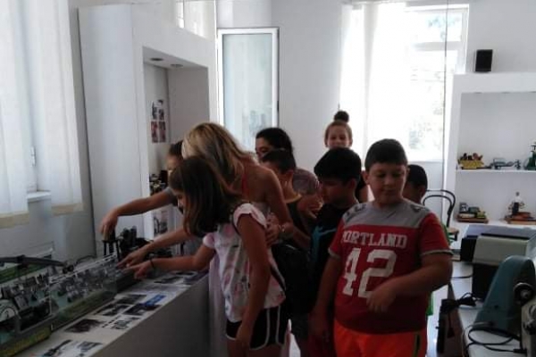 frontistirio-ksenon-glosson-argostoli-52D569C84-3CA6-3D12-4204-17F419226C04.jpeg