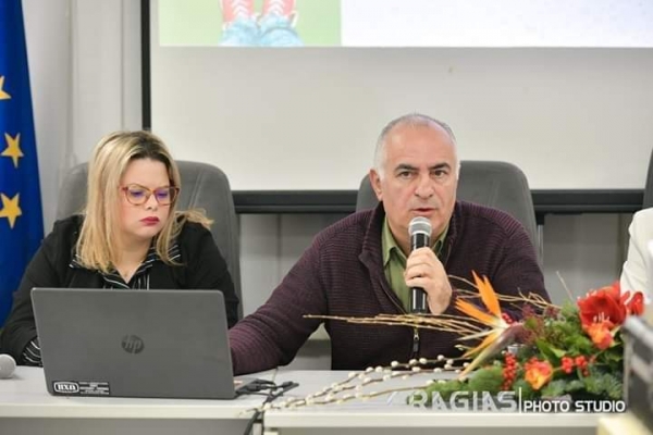 frontistirio-ksenon-glosson-argostoli-9826CDD245-6910-C167-7909-E7B708428406.jpeg